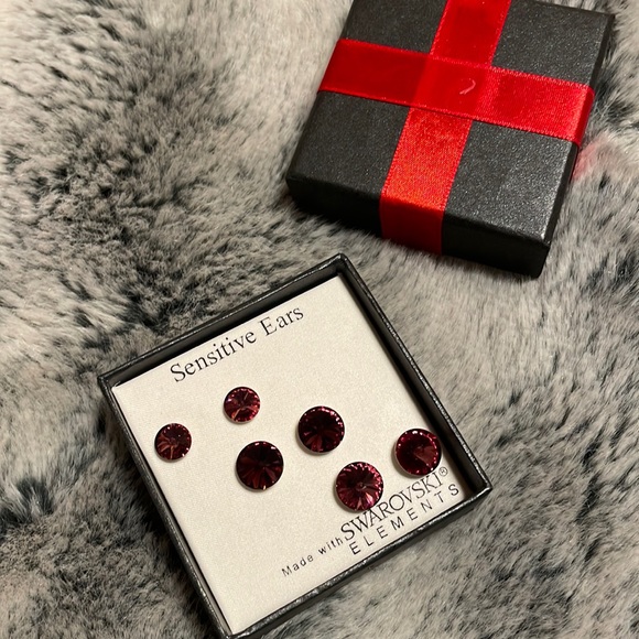 Swarovski Ruby Red Earrings Set of 3 - Picture 1 of 3
